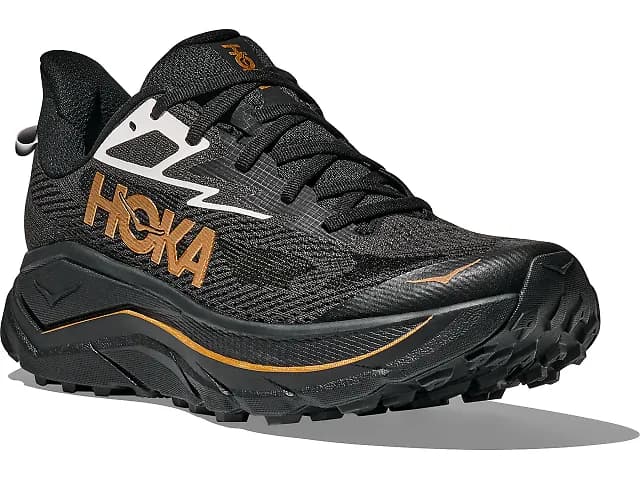 Hoka Challenger 8